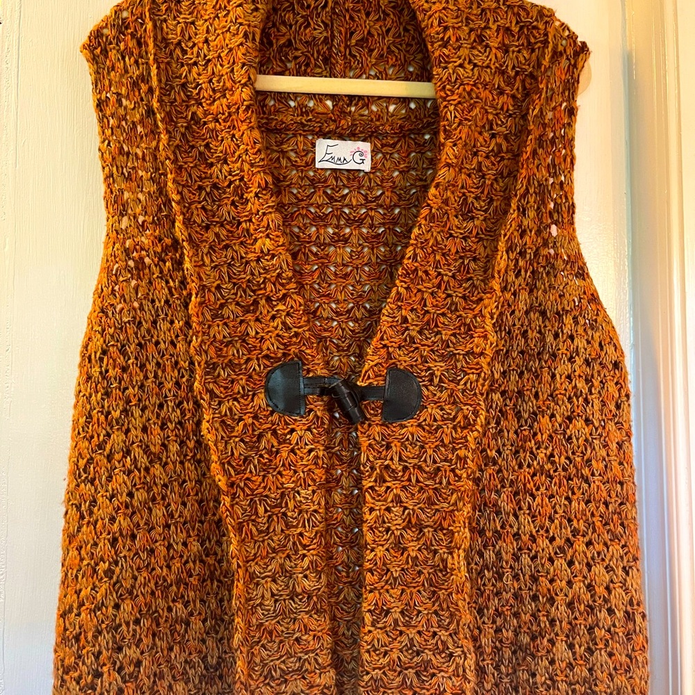 Sweater vest